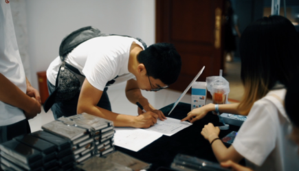 “倾听、交流、分享”2018J9九游会学院夏季校友会(图3)